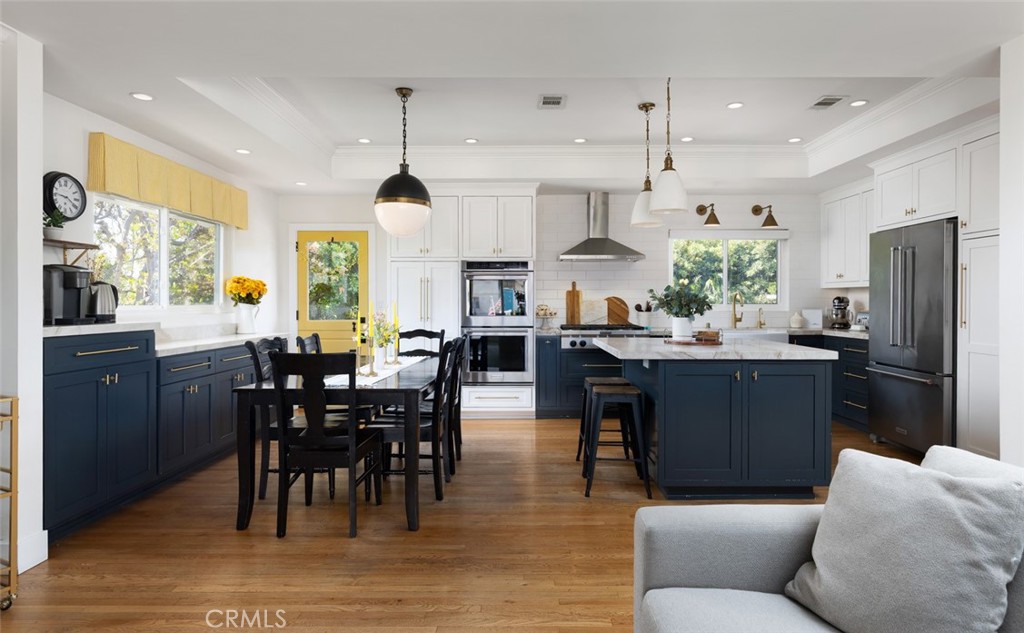 17582 Meredith Dr.