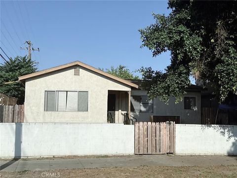 Photo of 110 S Sloan Avenue, Compton, CA 90221 (MLS # DW25174282)