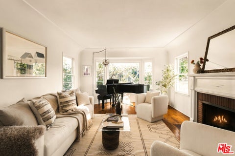 Photo of 1109 Garfield Avenue, Venice, CA 90291 (MLS # 26999895)