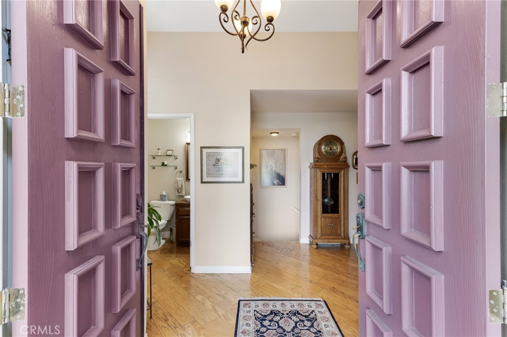 5757 Owensmouth Avenue 20