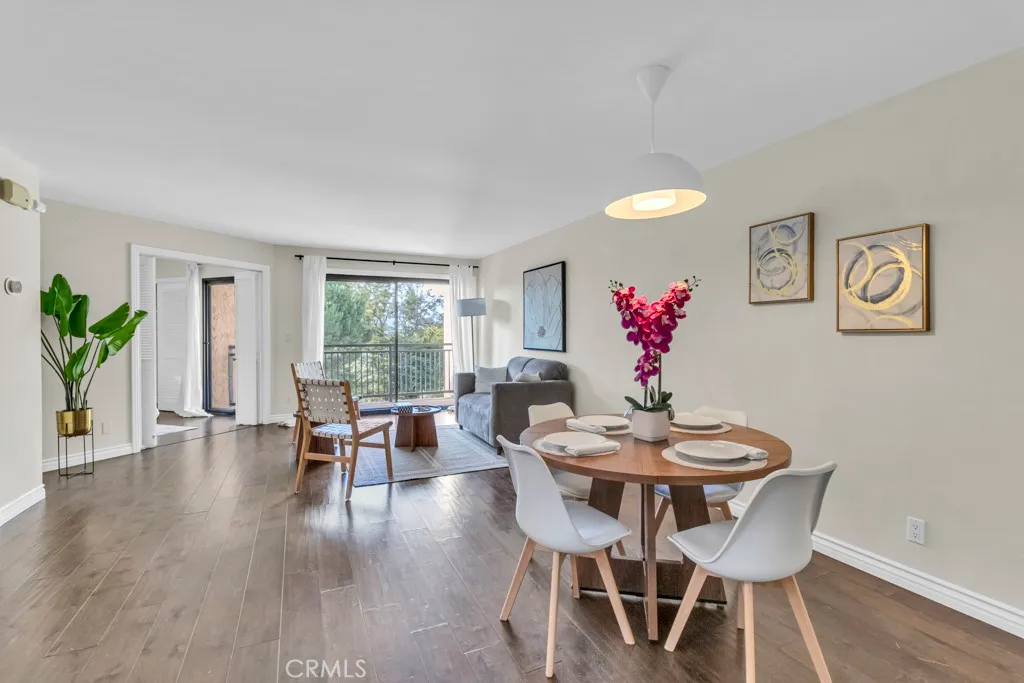 Los Angeles, California 90042, United States, 2 Bedrooms Bedrooms, ,1 BathroomBathrooms,Residential,Active,235869