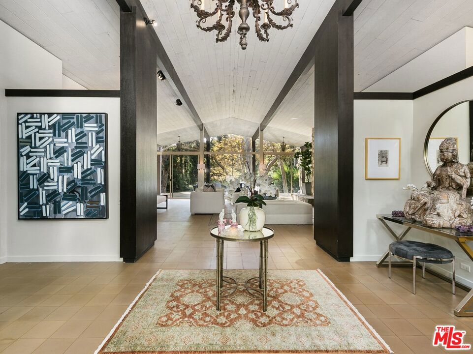 Rivas Canyon Road - Residential