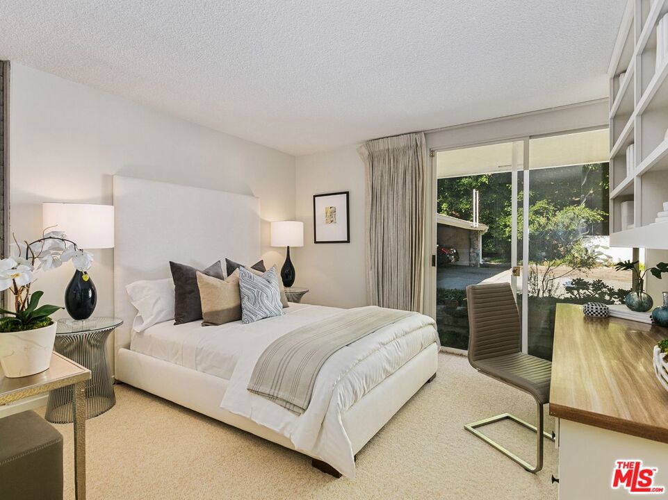 Rivas Canyon Road - Residential