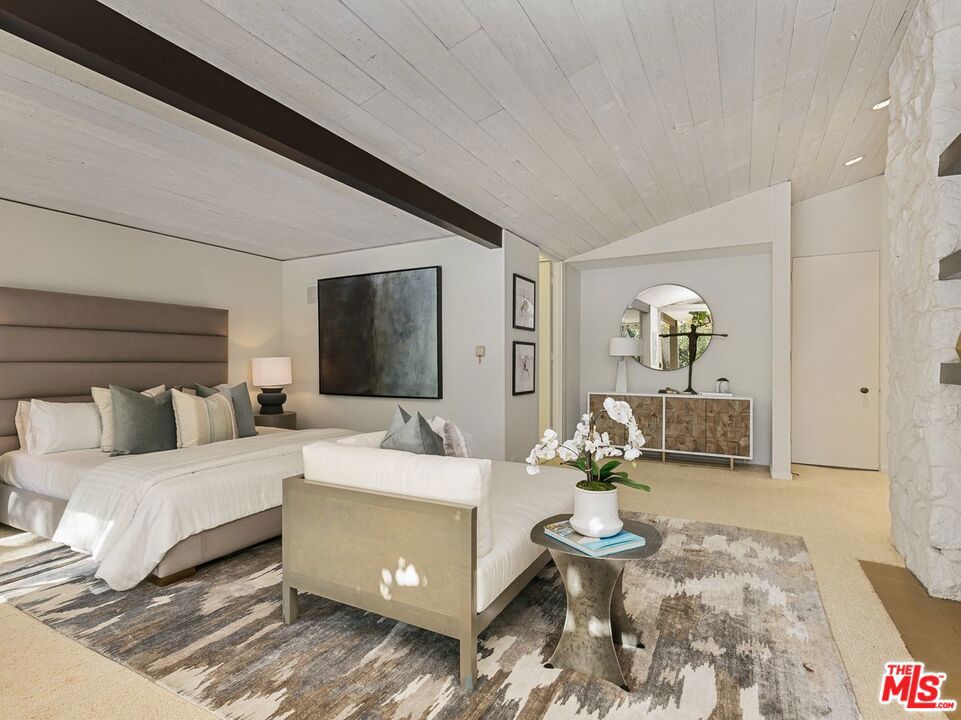 Rivas Canyon Road - Residential