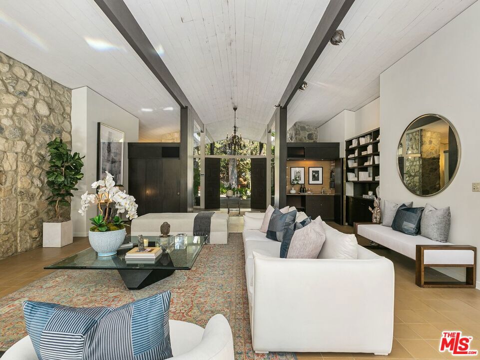 Rivas Canyon Road - Residential