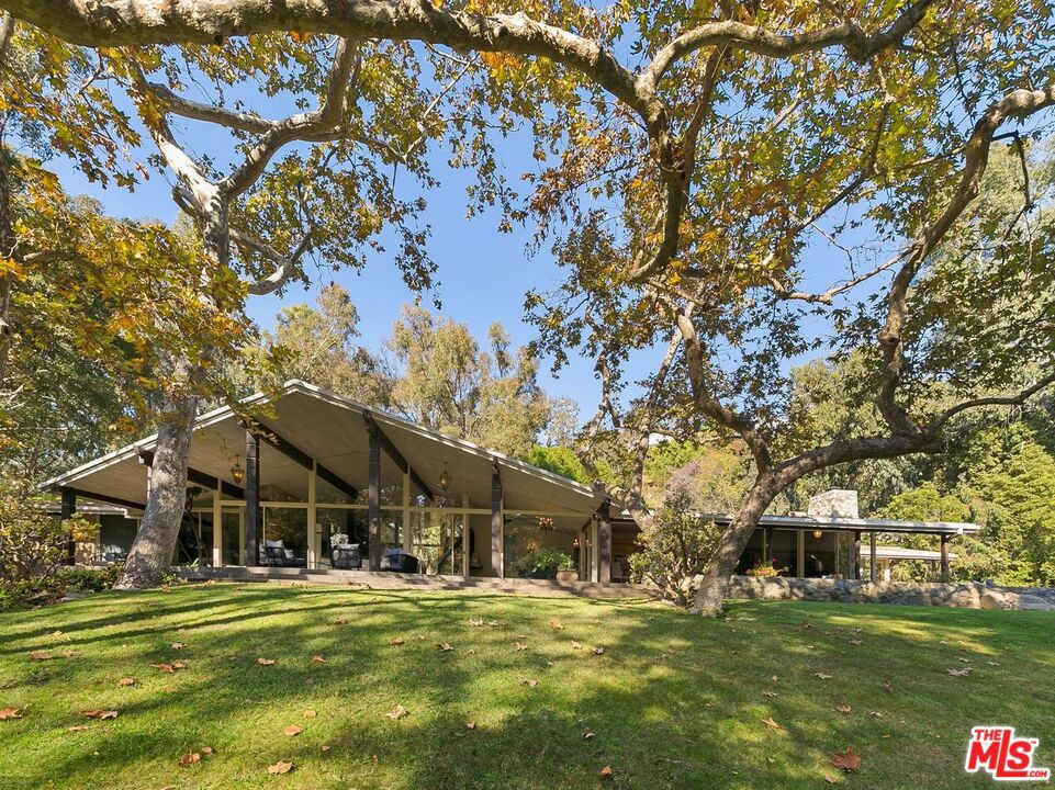 Rivas Canyon Road - Residential
