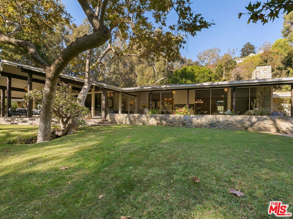 Rivas Canyon Road - Residential