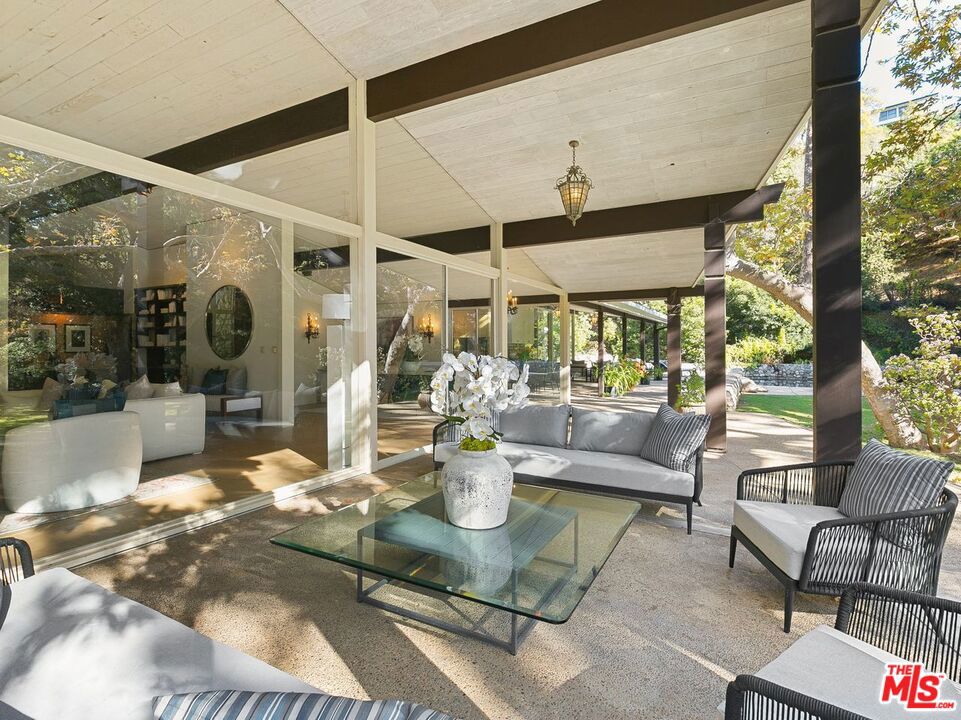 Rivas Canyon Road - Residential