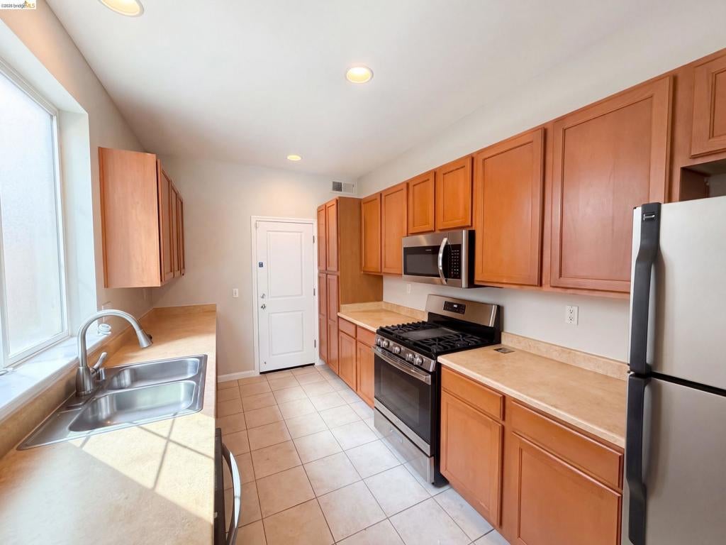 2560 N Village Dr