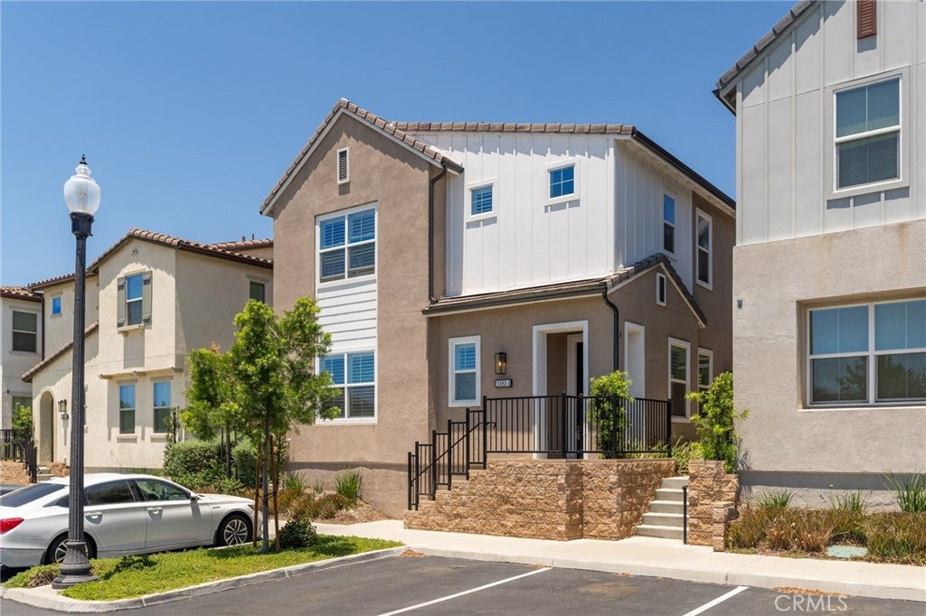 15982 Parkhouse