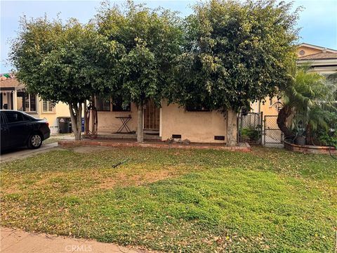9404 Alexander Avenue South Gate CA 90280