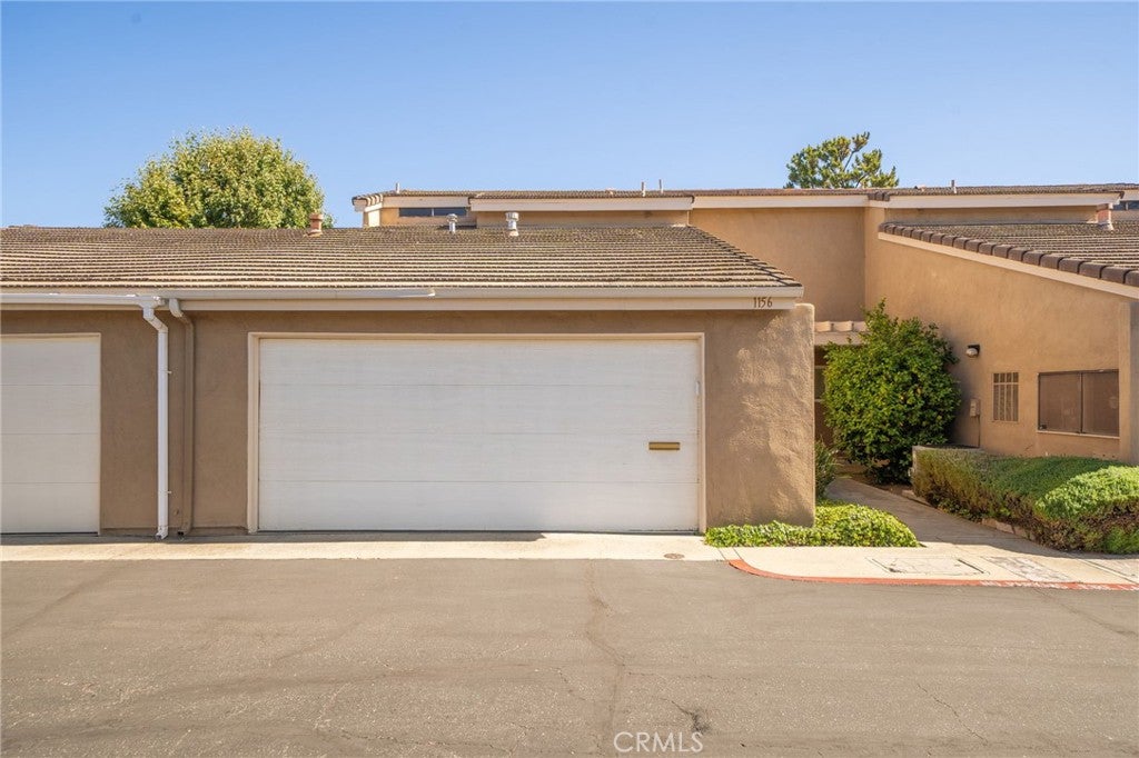 1156 Mountain Gate