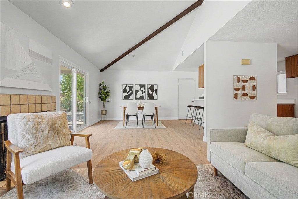1360 E Gem Circle