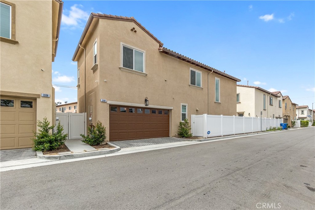 1340 Plaza Del Amo