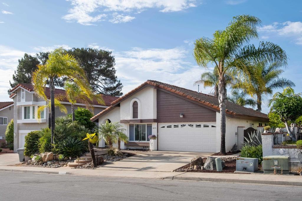 9070 Rowlett Av AVE, San Diego CA 92129