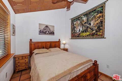 Tiny photo for 42979 Fern Avenue, Big Bear, CA 92315 (MLS # 26834901)