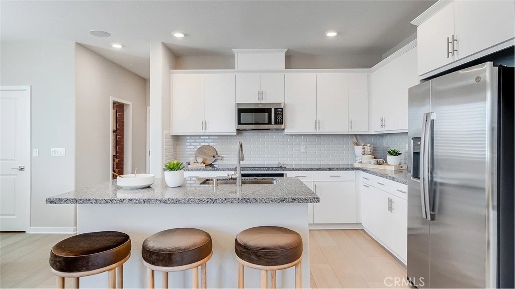 2687 Cloudview Privado