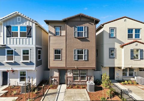 2540 Hepburn Street South El Monte CA 91733