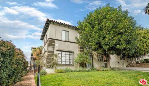 Photo of 127 N Catalina Street #4, Los Angeles, CA 90004 (MLS # 26831289)