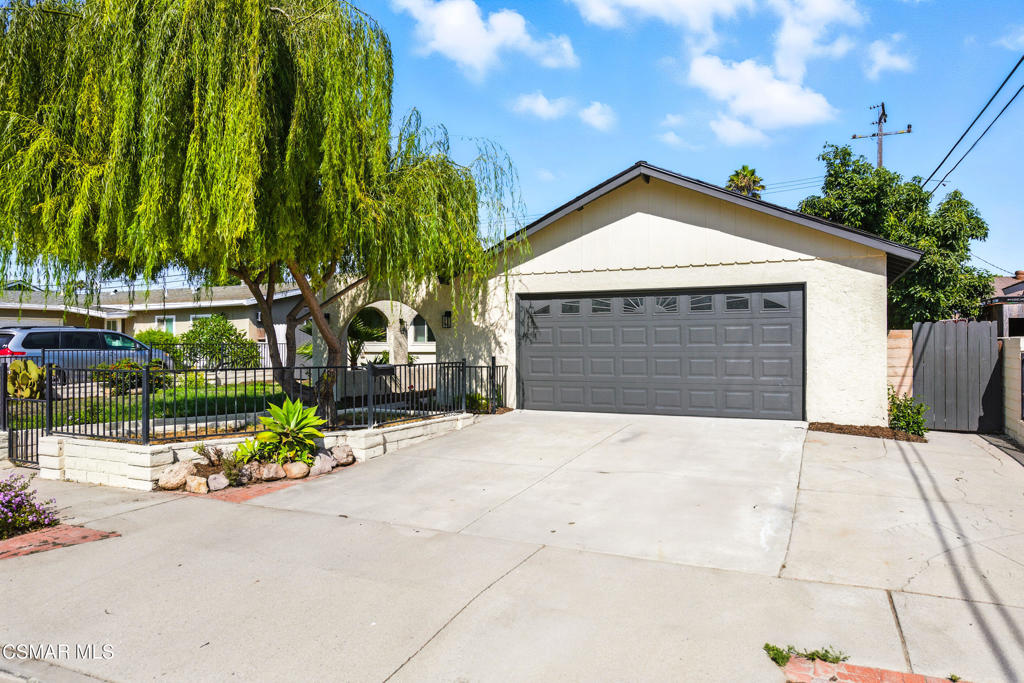 Fully remodeled single story home nestled in Central Camarillo. This home boasts 4 bedrooms and 2 bathrooms. Laminate floors throughout and new HVAC. Kitchen is equipped with quartz countertops, tile backsplash, and stainless steel appliances. Guest bathroom with a tile shower/tub. Master en-suite with a tile shower. The backyard has been newly landscaped with sod.