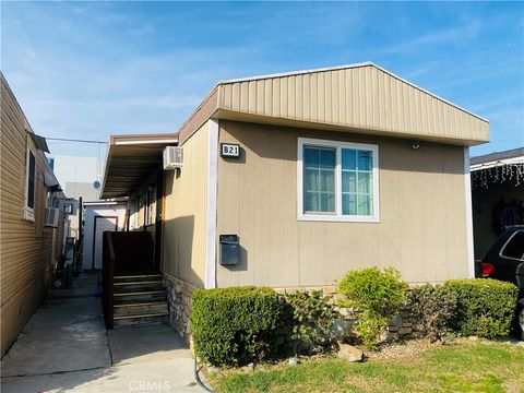 Photo of 850 W Mission Blvd Blvd #B21, Ontario, CA 91762 (MLS # DW26049016)