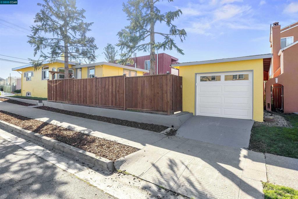 MAXWELL  PARK - Residential