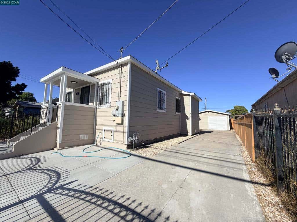 Photo of 924 7Th St St, Richmond, CA 94801 (MLS # 41138489)
