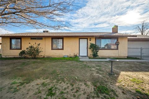 Photo of 15842 Greenrock Avenue, Lancaster, CA 93535 (MLS # SR26012813)