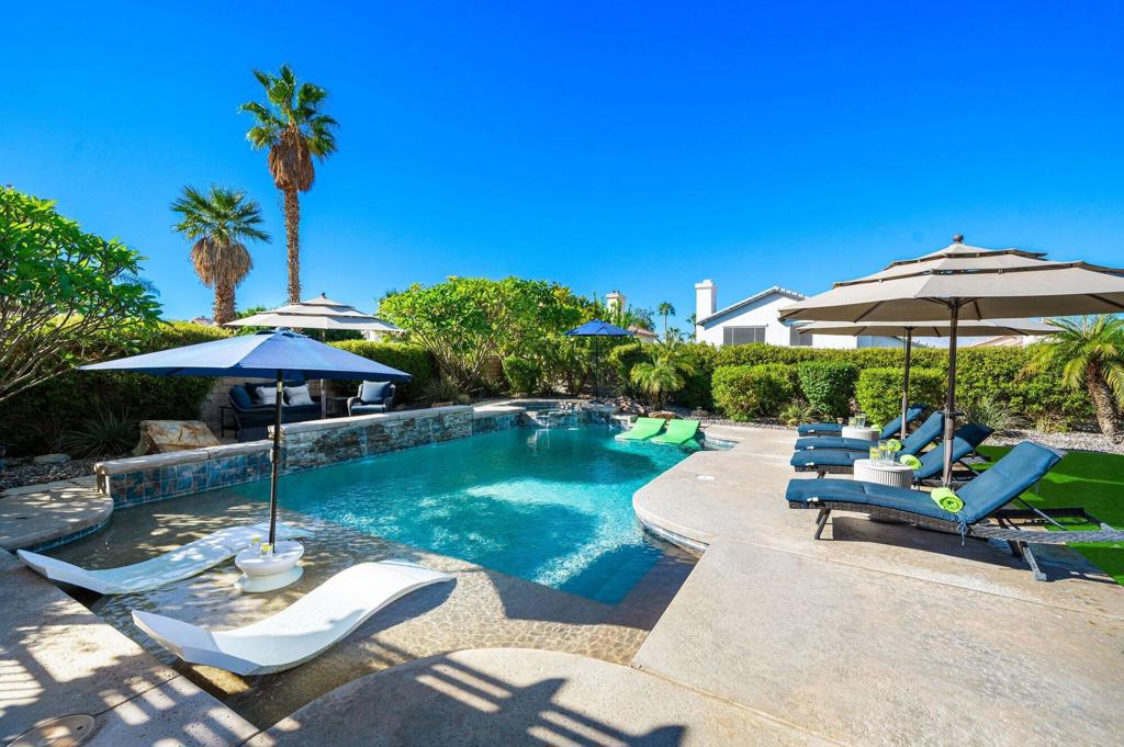 Acacia At La Quinta - Residential
