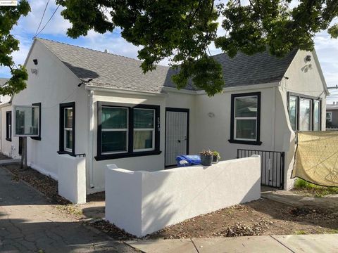Photo of 3340 72nd Ave Ave, Oakland, CA 94605 (MLS # 41078439)