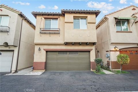 Photo of 7619 N Patriot Way, Van Nuys, CA 91405 (MLS # SR25275156)