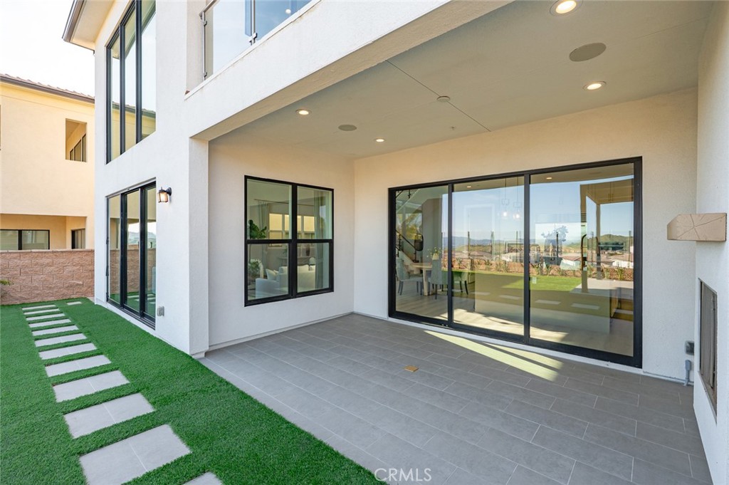 20526 W Overlook Court