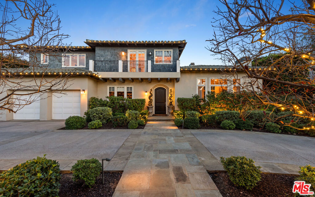 1064 Amalfi Drive