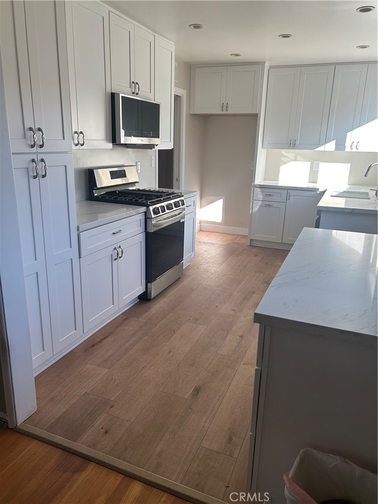 937 E Mayfair Avenue