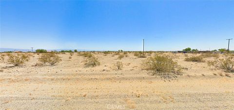 Photo of 2328 Port Avenue, Thermal, CA 92274 (MLS # ND25228587)