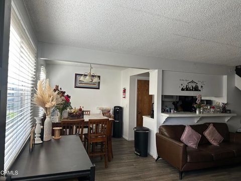 Photo of 732 W Hemlock Street, Port Hueneme, CA 93041 (MLS # V1-34566)