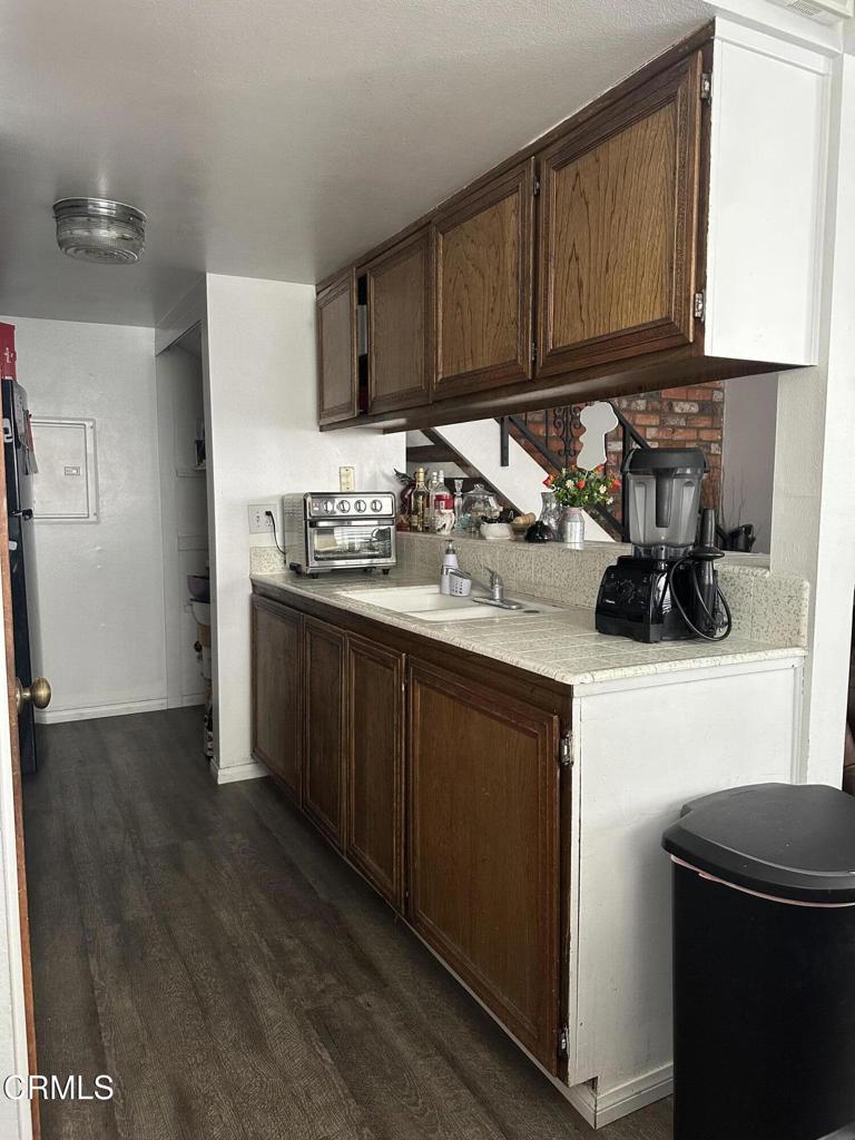 732 W Hemlock Street