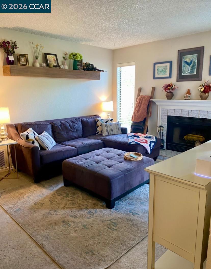161 Village Pl