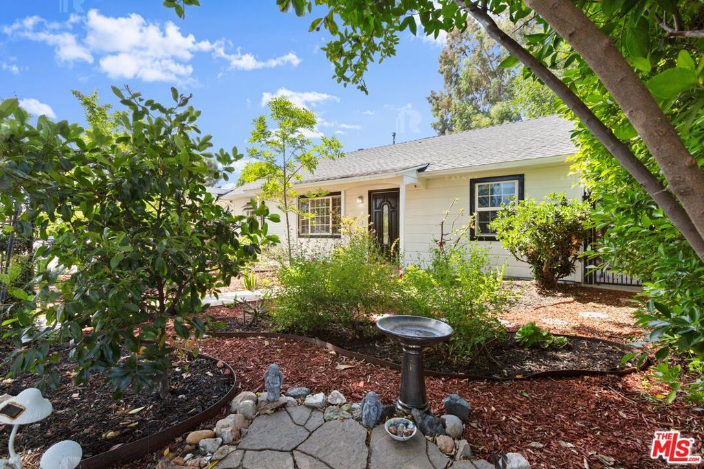 LARGE 3+2 HOUSE ON QUIET STREET ~ GORGEOUS BACKYARD WITH GRILL & ENTERTAINMENT AREA ~ FREE 75" TV ~ 1 MONTH FREEFeatures:~Bonus living room/den~Large backyard with covered entertainment area (seating, BBQ, dishwasher)~Central A/C~Cozy fireplace~Spacious laundry room~Two car driveway~Lots of natural light~Quiet neighborhoodTerms:~1 month free (included in advertised rent)~Low security deposit (OAC): $2500~Rent $3795~Pet rent: $69 (no deposit)This home is located in a quiet and serene neighborhood in Van Nuys. Van Nuys is a vibrant neighborhood in the San Fernando Valley known for its diverse community and central location in Los Angeles.