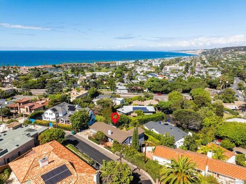 7850 Roseland Dr La Jolla CA 92037