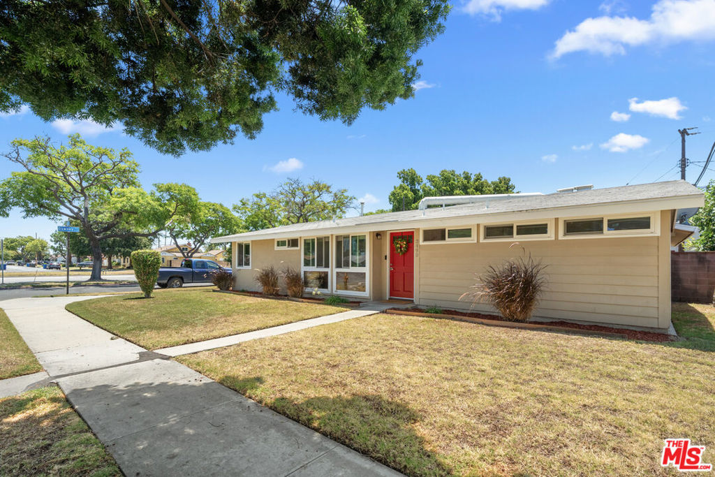 3490 E La Jara Street