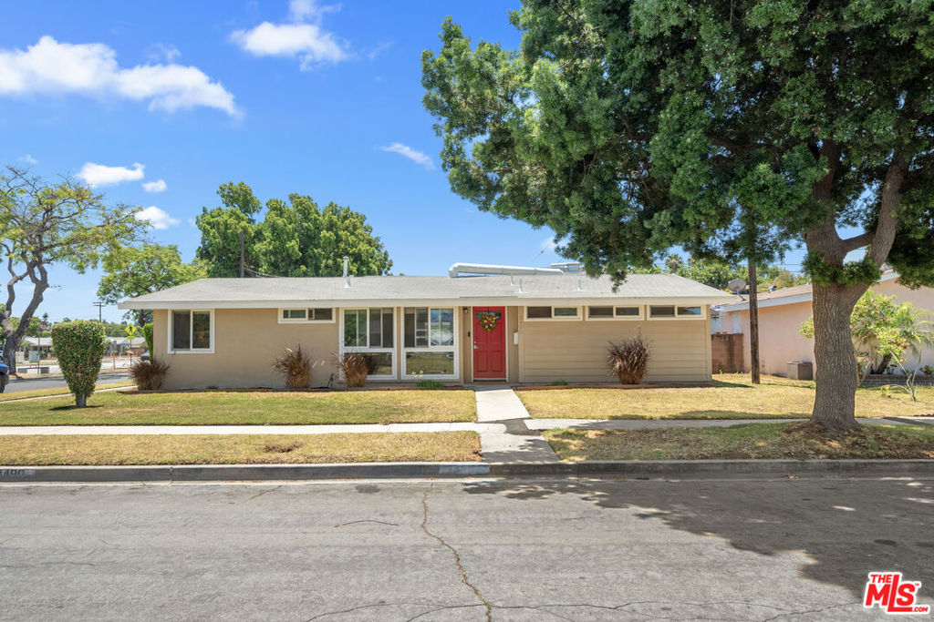 3490 E La Jara Street