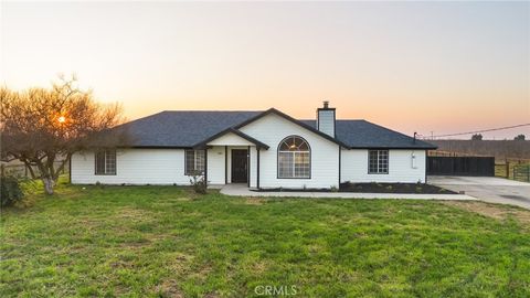 Photo of 5553 S Greenwood Ave, Del Rey, CA 93616 (MLS # SC26011783)