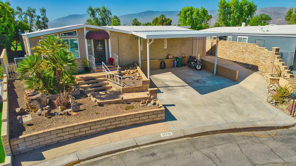 38250 Azalea Drive