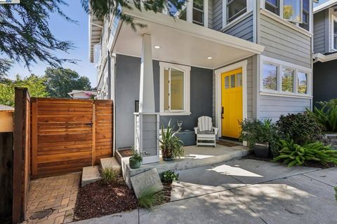 Photo of 1333 Warren St St, Martinez, CA 94553 (MLS # 41107178) Photo of 1333 Warren St St, Martinez, CA 94553 (MLS # 41107178)