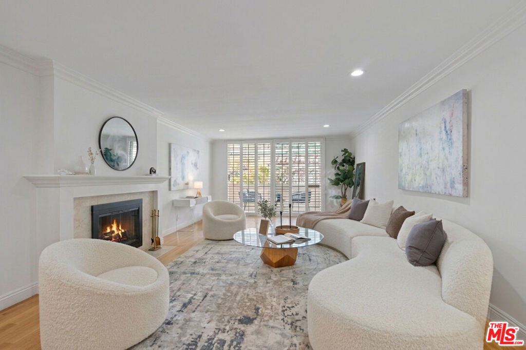 1531 Camden Avenue 106