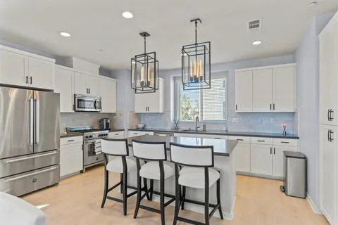 1573 Vista Del Mar Way, Oceanside, CA 92054 - MLS#: NDP2508655