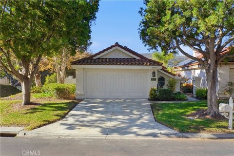 Photo of 29104 Vista Valley Dr, Vista, CA 92084 (MLS # SW25278058)