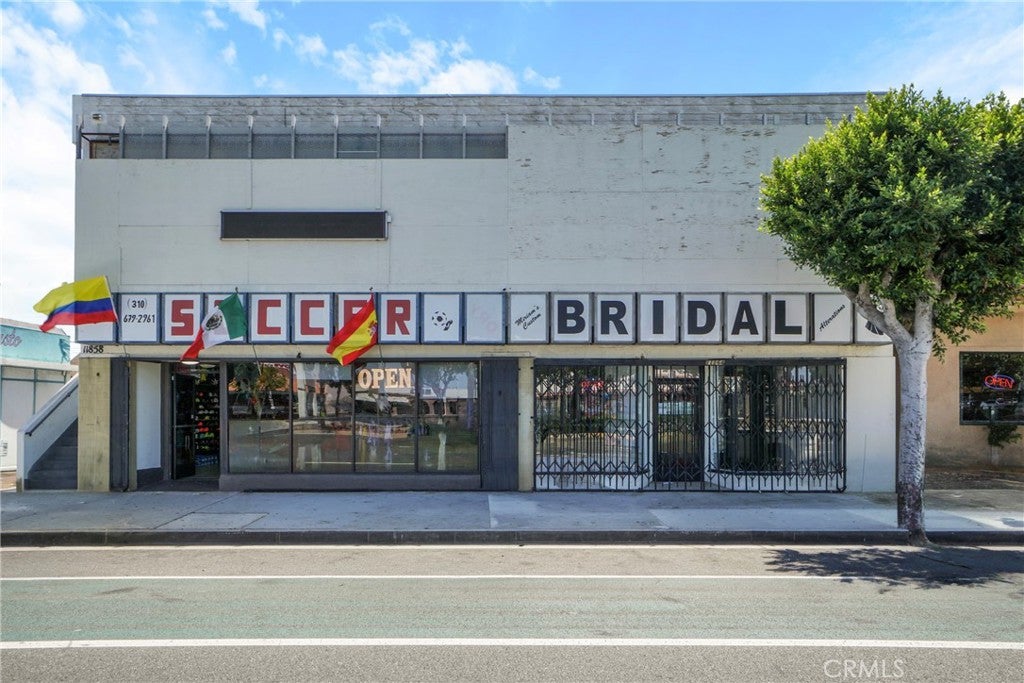 11850 Hawthorne Blvd