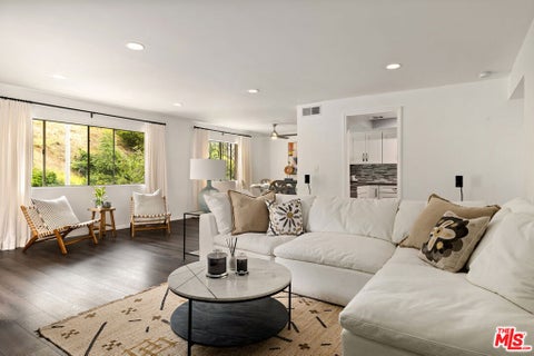 Photo of 6736 Hillpark Drive #201, Los Angeles, CA 90068 (MLS # 26102582)